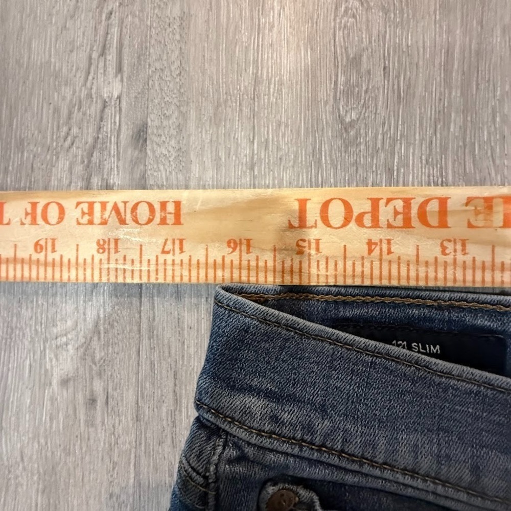 Lucky Brand 121 Slim Jeans Mens 31x32 Blue Straight Slim Denim - Picture 6 of 8